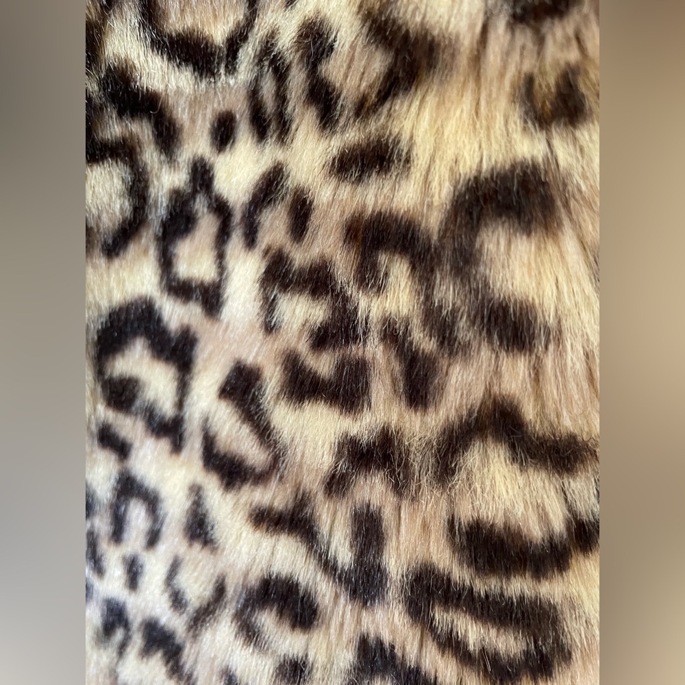 Cropped jacket/ faux jaguar fabric jacket/ woman coat 2b Bebe - Picture 6 of 11